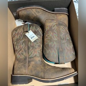 NWT Ariat Women’s Delilah Boots Size 10